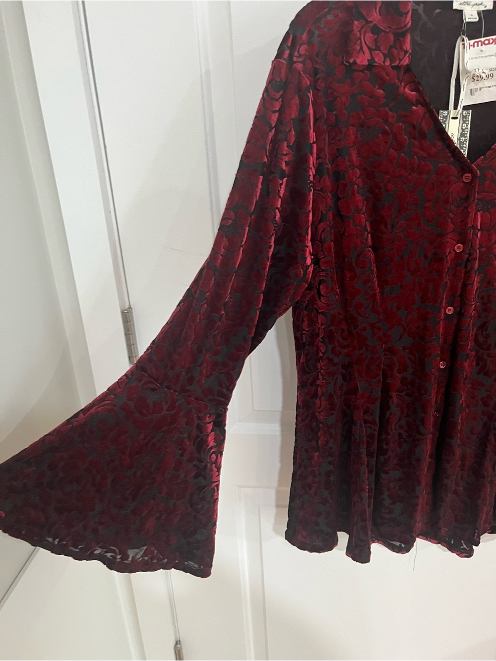 Ultra Pink Burgundy Velvet Floral Button-Down Shirt - Picture 3 of 5